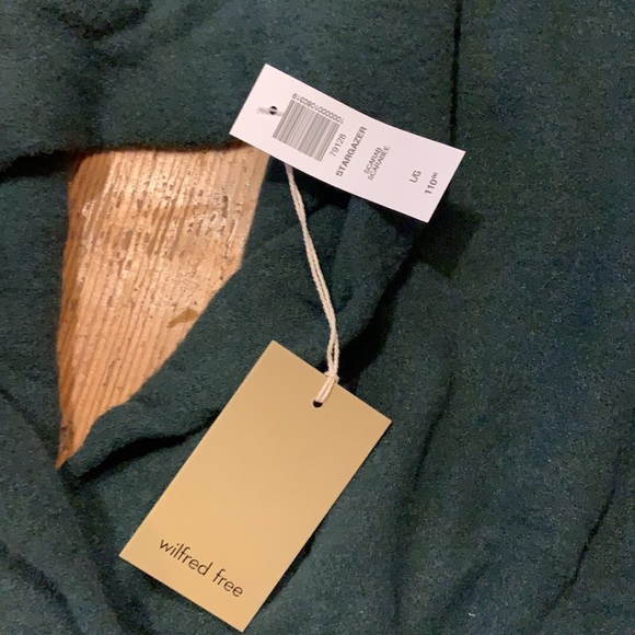NWOT Wilfred turtleneck sweater from Aritzia - Picture 3 of 3